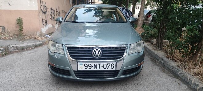Volkswagen Passat-1