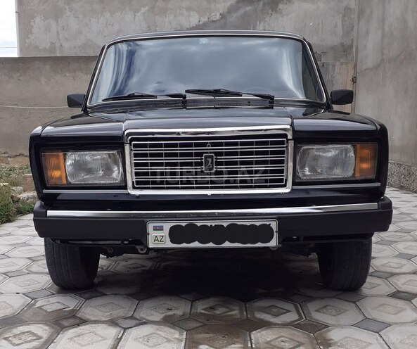 LADA (VAZ) 2107-1