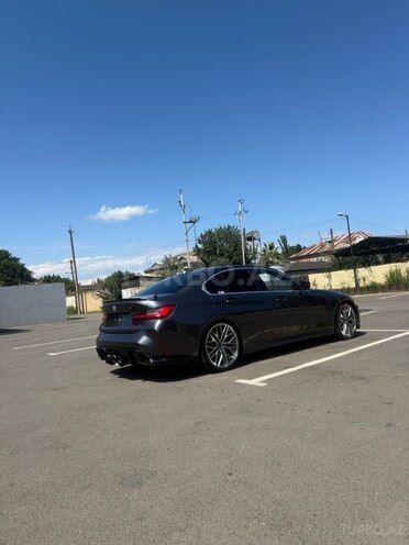 BMW 330-4