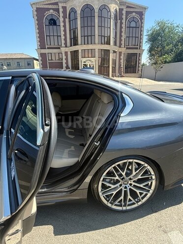 BMW 330-11