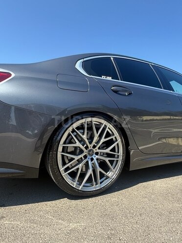 BMW 330-7