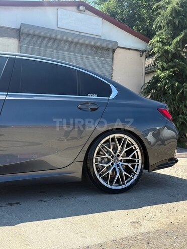 BMW 330-10