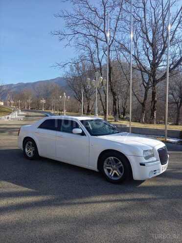 Chrysler 300C-4