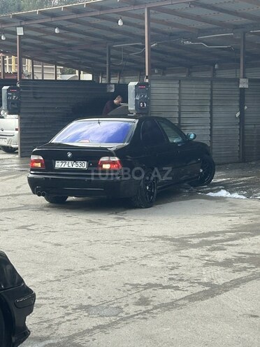 BMW 525-9