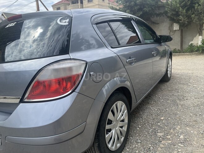 Opel Astra-11