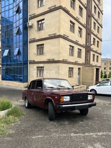 LADA (VAZ) 2107-2