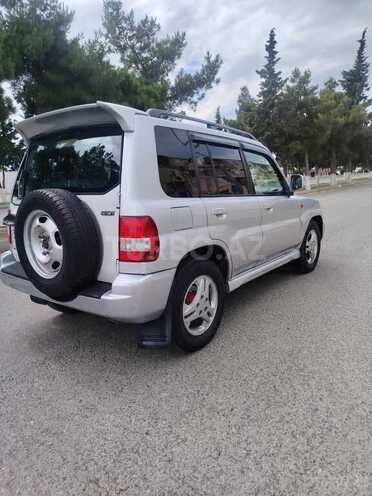 Mitsubishi Pajero io-8