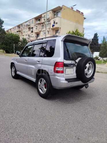 Mitsubishi Pajero io-5