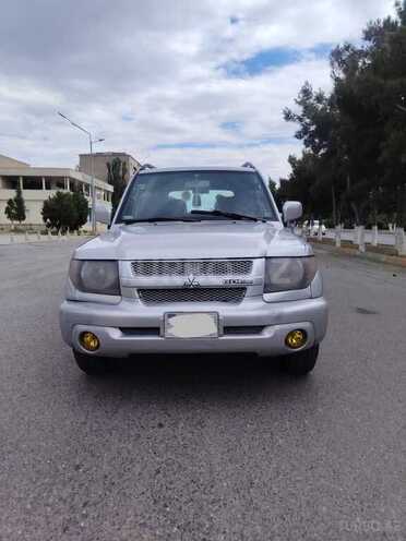 Mitsubishi Pajero io-2