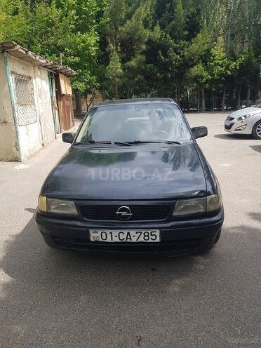 Opel Astra-1