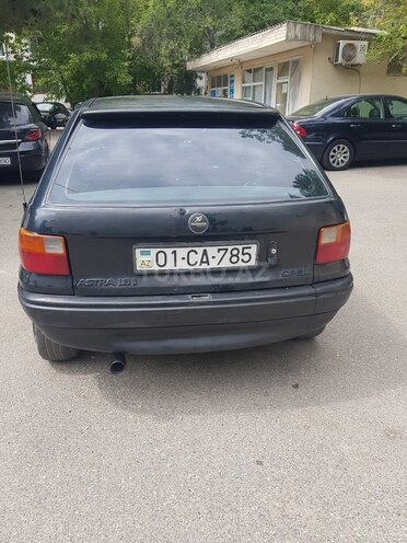 Opel Astra-7