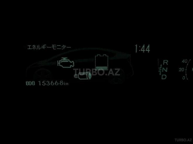 Toyota Prius-15