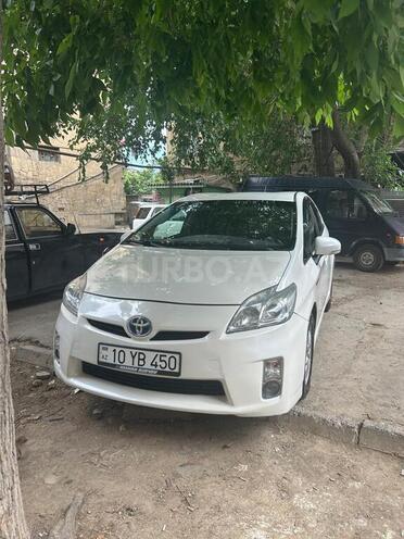 Toyota Prius-1