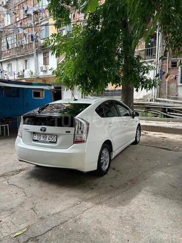 Toyota Prius-7