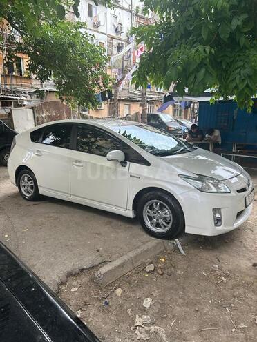 Toyota Prius-4