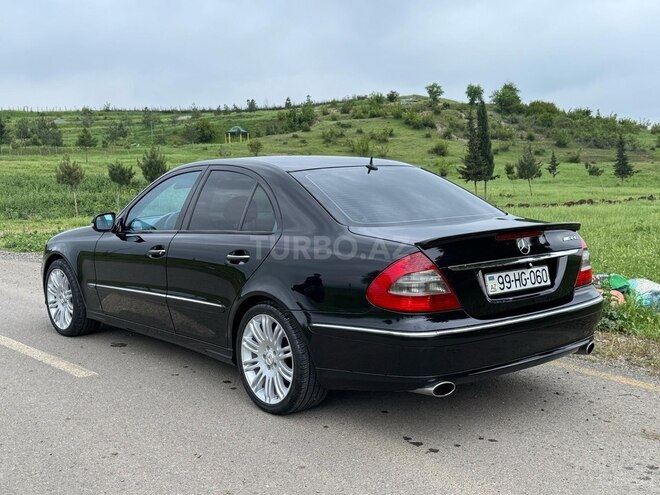 Mercedes E 350 4MATIC-4