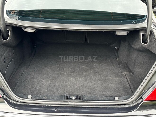 Mercedes E 350 4MATIC-11
