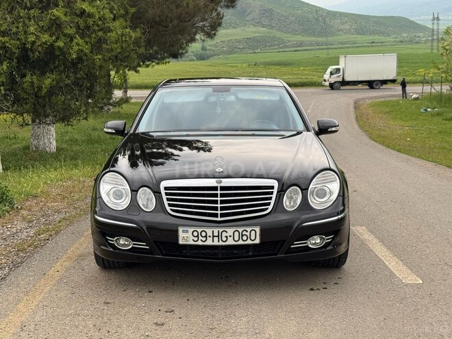 Mercedes E 350 4MATIC-1