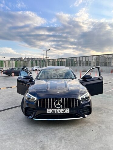 Mercedes E 350 4MATIC-5