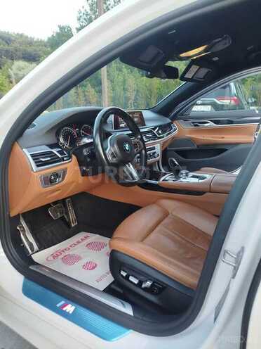 BMW 730-9