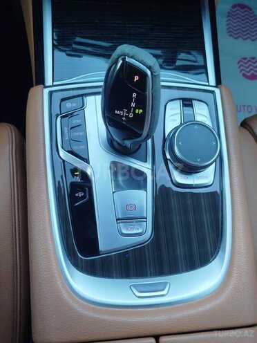 BMW 730-13
