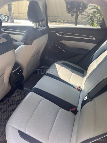 Geely Emgrand-6