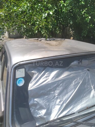 GAZ 3110 "Volga"-6
