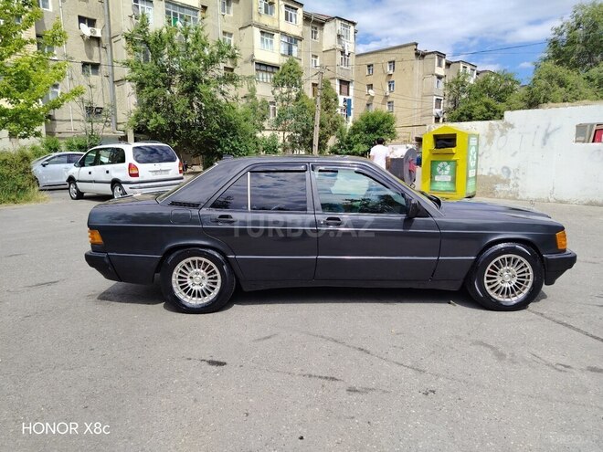 Mercedes 190-3