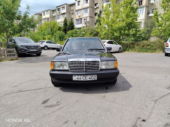 Mercedes 190-12