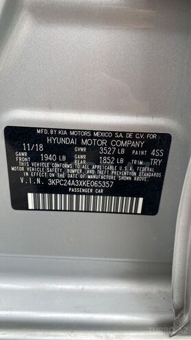 Hyundai Accent-13