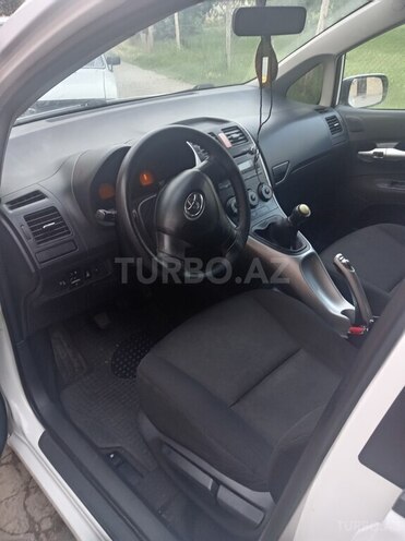 Toyota Auris-9