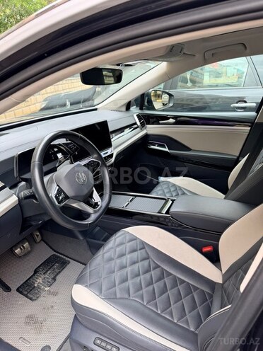 Volkswagen ID.6 Crozz-9