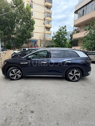 Volkswagen ID.6 Crozz-12