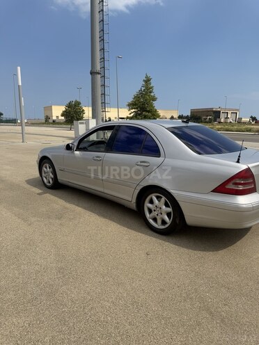Mercedes C 240-6