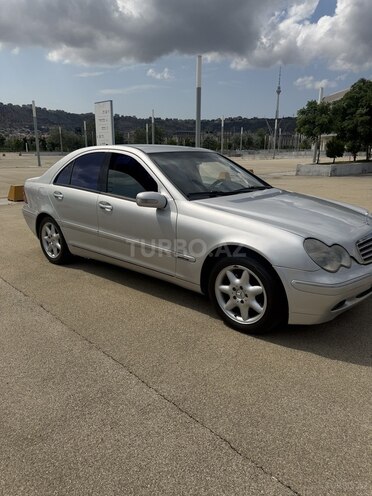 Mercedes C 240-3