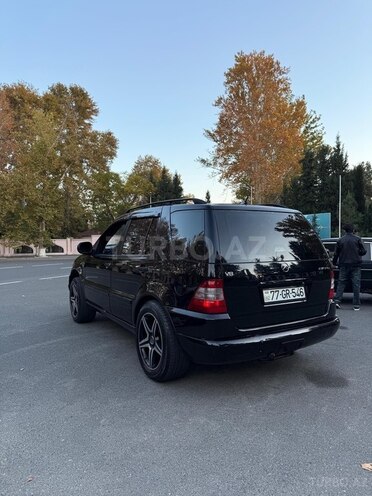 Mercedes ML 320-2