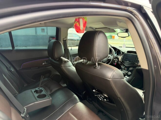 Chevrolet Cruze-8