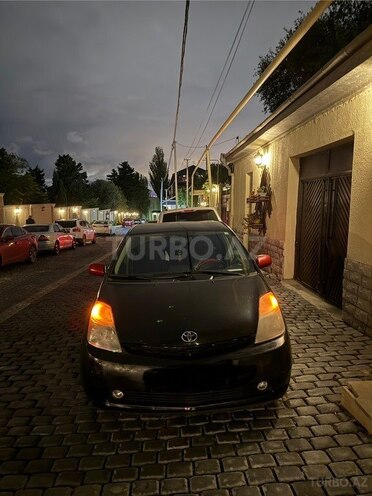 Toyota Prius-3