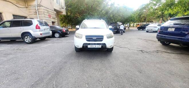 Hyundai Santa Fe-12