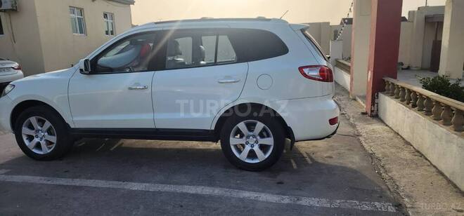 Hyundai Santa Fe-4