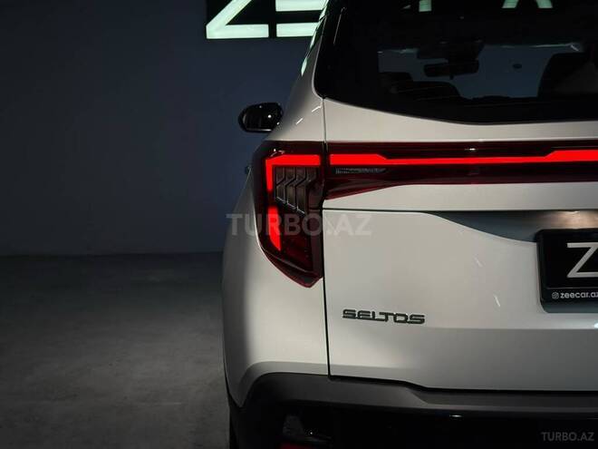 Kia Seltos-25