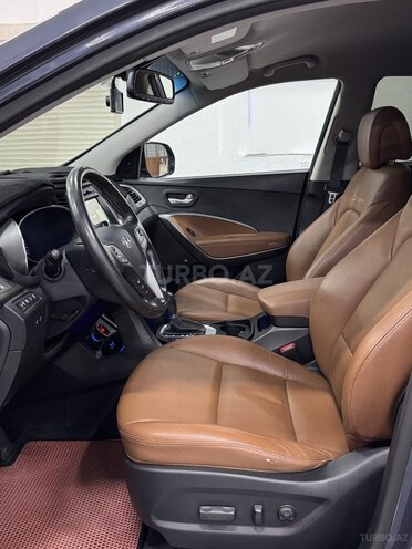 Hyundai Santa Fe-17