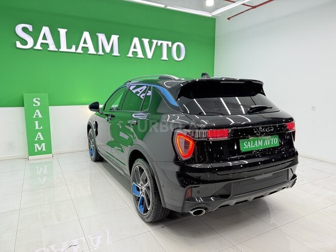 Lynk & Co 01-6