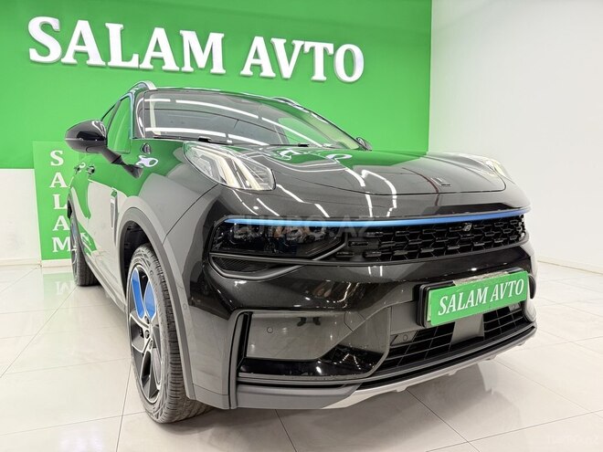 Lynk & Co 01-1