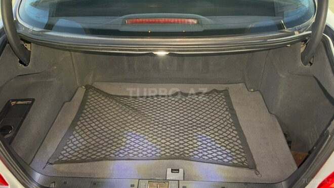 Mercedes E 270-10