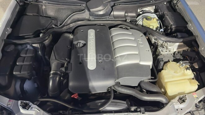 Mercedes E 270-14