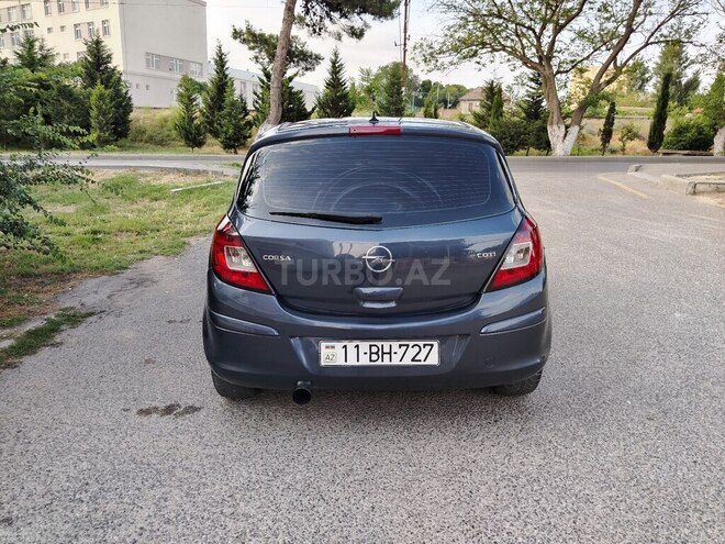 Opel Corsa-2