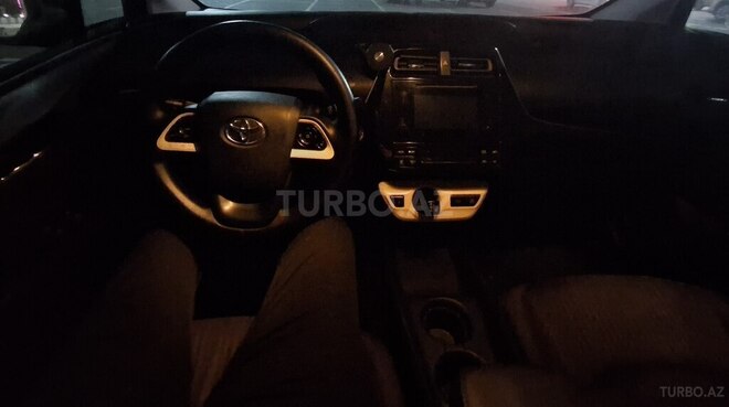 Toyota Prius-3