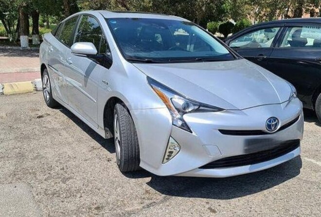 Toyota Prius-6