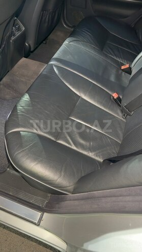 Mercedes E 270-19